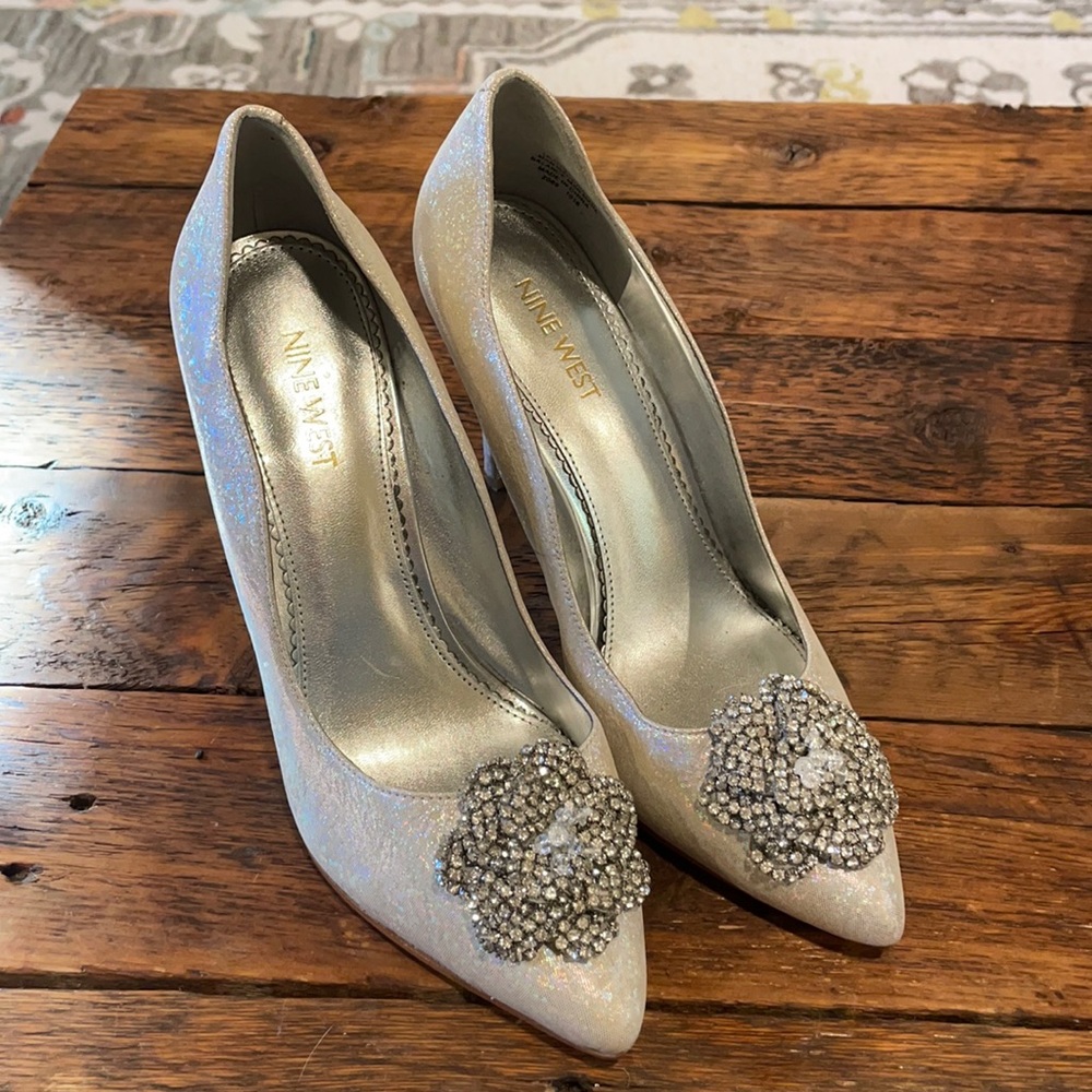 Nine West Silver Pumps